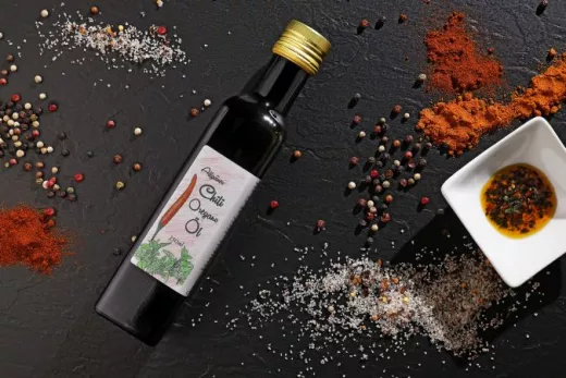 Chili Oregano Öl Oliven-Öl mit Chili und Oregano